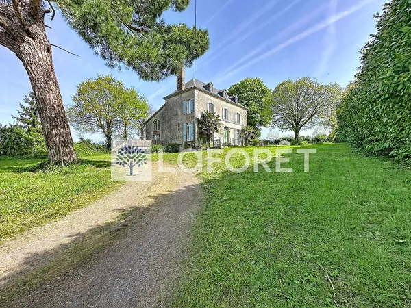 Maison 9 pièces 250 m²