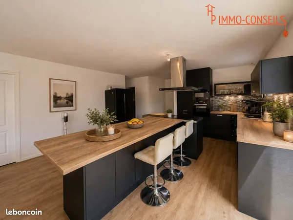 Propriété 5 pièces 144 m²