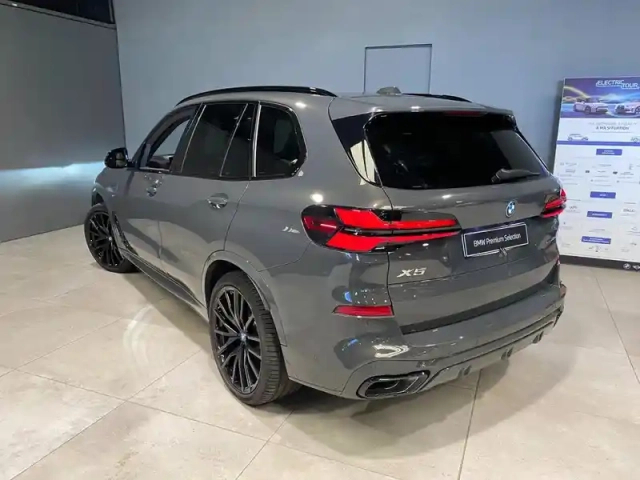 Bmw X5 xdrive50e 489ch m sport — photo 2