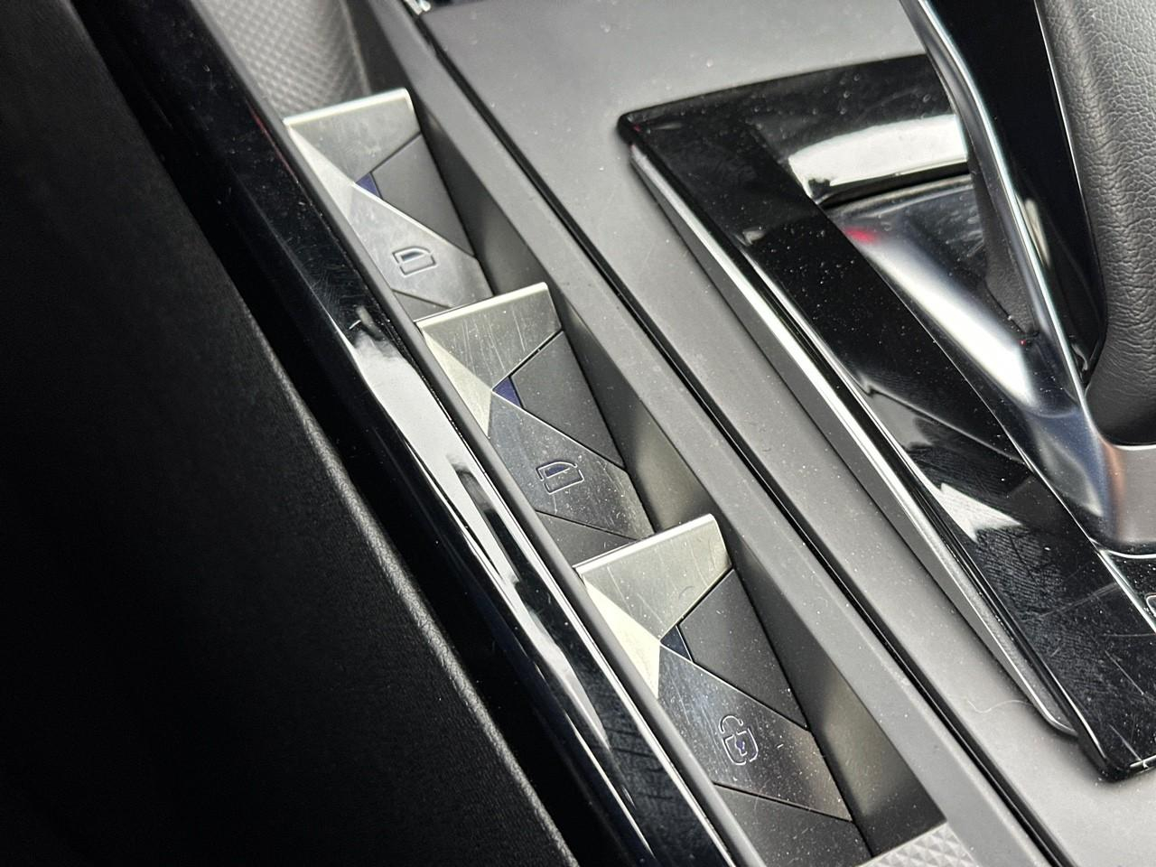 Ds Ds 3 crossback puretech 130 eat8 performance line+ — photo 29