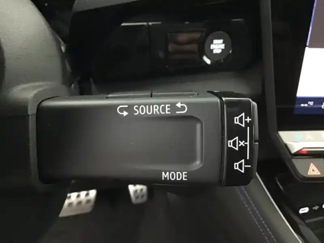 Renault Austral nouveau full hybrid e-tech 200 ch esprit alpine — photo 20