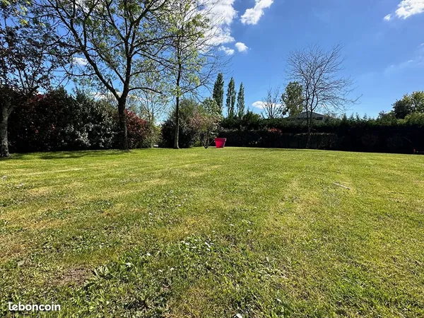 Terrain 1218 m² BOUAYE