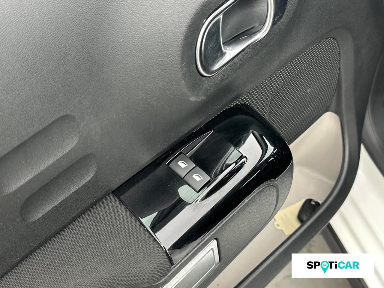 Citroën C3 1.2 puretech 83ch s&s shine — photo 19