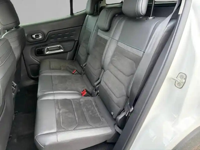 Citroën C5 Aircross hybride rechargeable 225 e-eat8 — photo 32