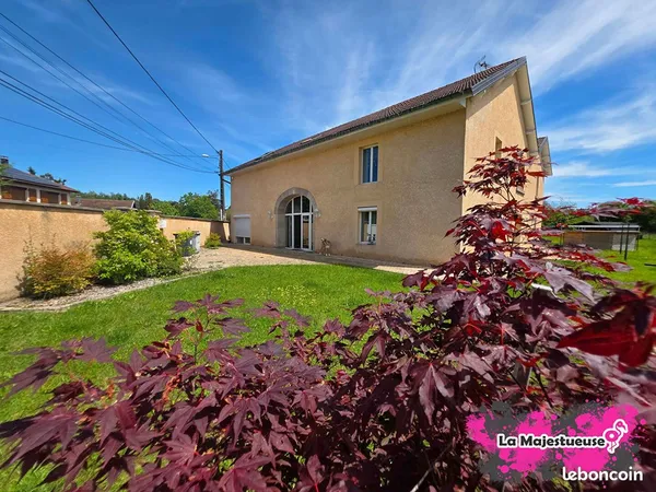 Propriété 6 pièces 361 m²