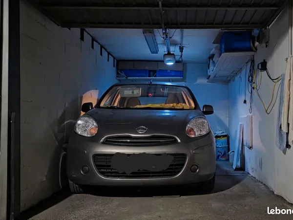 Garage Box fermé et sécurisé avec électricité, en sous-sol dans une très belle résidence