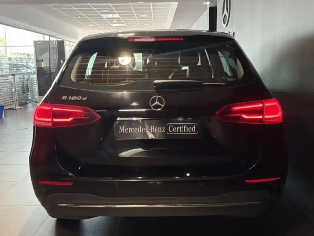 Mercedes Classe B 180 d style line edition — photo 41