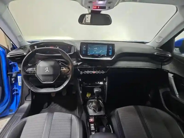 Peugeot 2008 1.2 puretech 100ch s&amp;s allure pack — photo 14