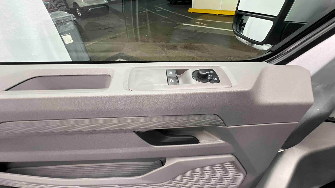 Volkswagen Utilitaires TRANSPORTER PROCAB L1H1 2.0 TDI 150 BVA8 — photo 16