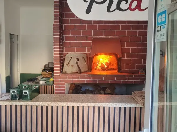 Pizzeria feu de bois