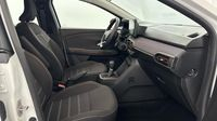 Dacia Sandero 1.0 TCe 90ch Expression CVT — photo 15