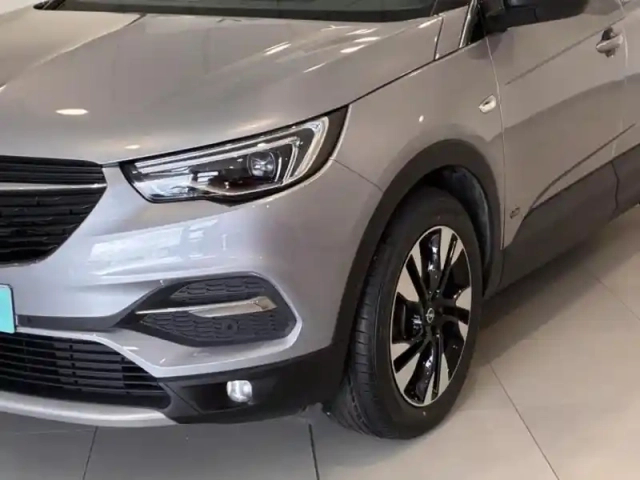 Opel Grandland 1.6 turbo 225ch hybride ultimate — photo 5