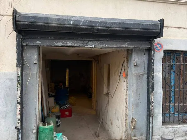 Entrepôt 98 m²