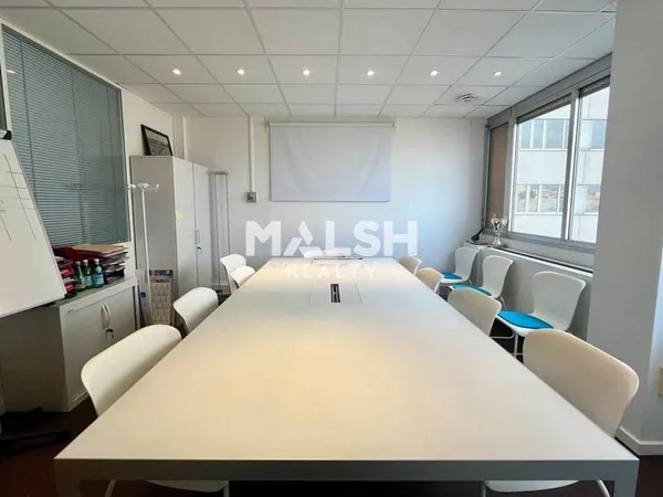 Bureaux 86 m²