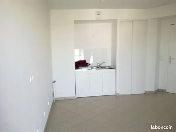 Location appartement F3 lyon 8 eme
