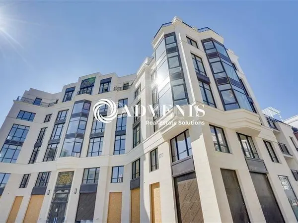 Bureaux 376 m²