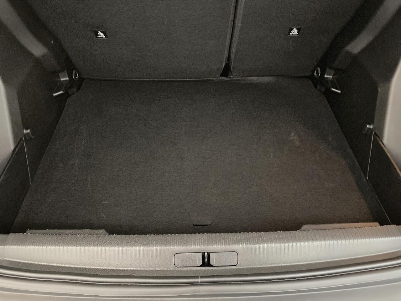 Peugeot 2008 hybrid 145 ch e-dcs6 style — photo 6