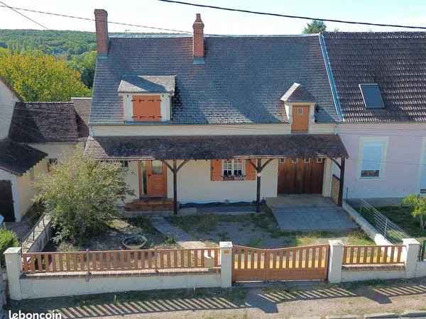 Maison en pierre de 116 m² avec accès direct à la rivière à Urzy - Terrain de 5 956 m²