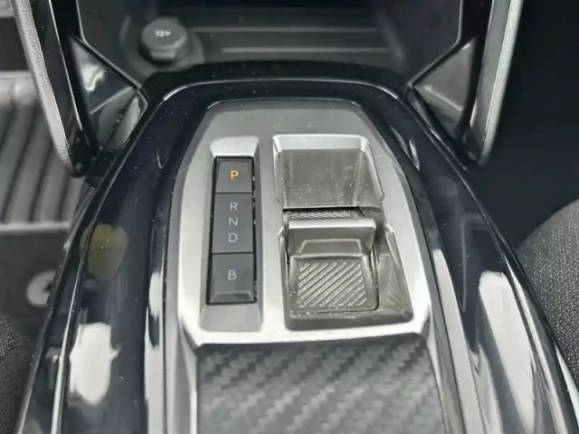 Peugeot 208 electrique 50 kwh 136ch — photo 14