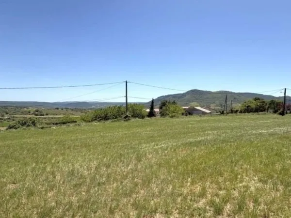 Terrain 1034 m²