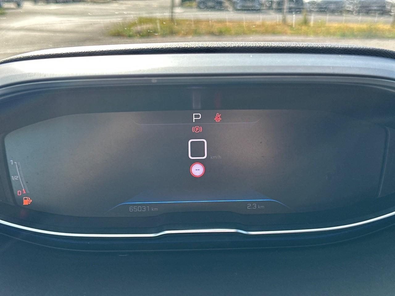 Peugeot 5008 puretech 130ch s&s eat8 gt — photo 21
