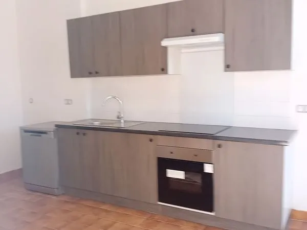 Loue T4 120m2 avec terrasse