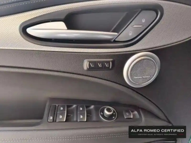 Alfa Romeo Stelvio 2.2 diesel 210ch veloce q4 at8 — photo 13