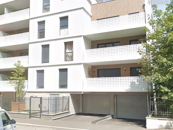 Location de parking double - LOGNES