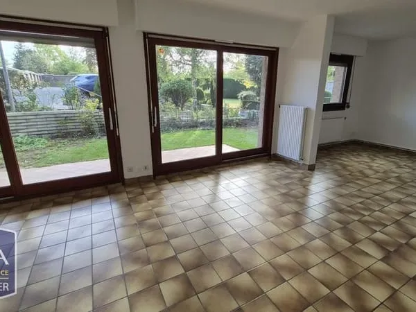 Appartement T3 en rez-de-chaussée avec jardin et parking