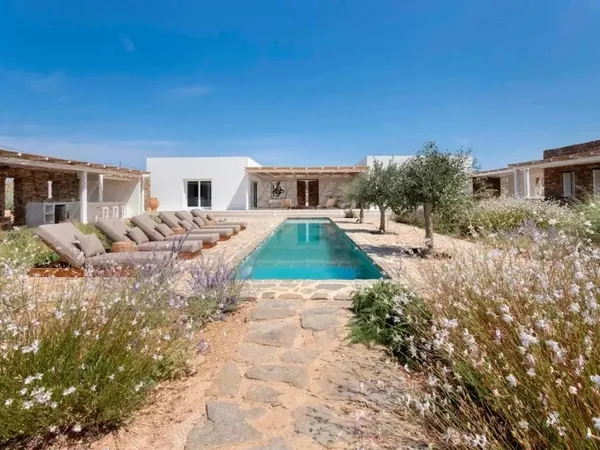 Villa de Prestige Antiparos Grèce – Luxe, Vue & Sérénité