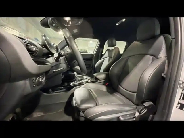 Mini Mini clubman cooper 136ch essential bva7 — photo 12