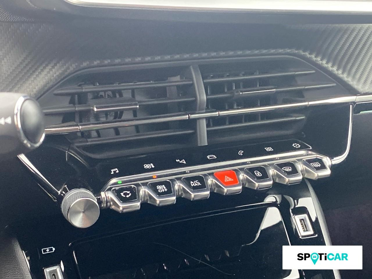 Peugeot 2008 1.2 puretech 130ch s&s gt — photo 15