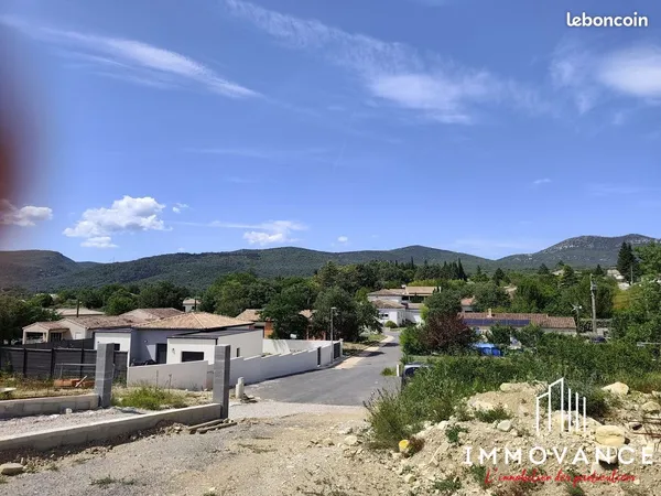 Terrain 1004 m² Laroque
