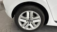 Renault Clio 1.5 Blue dCi 100ch Evolution - 24 — photo 22