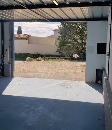 Commerce Location Saint-Geniès-de-Malgoirès  70m² 530€
