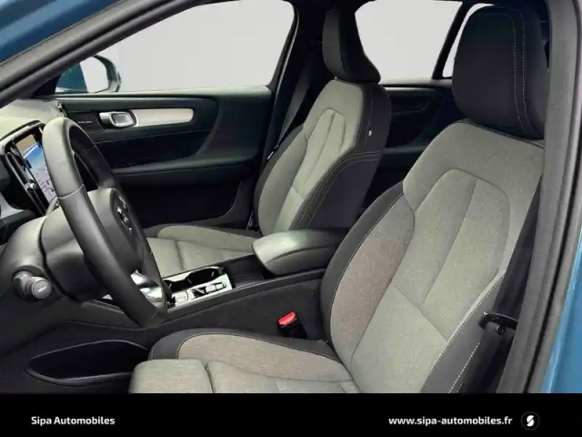 Volvo Xc40 t4 recharge 129+82 ch dct7 — photo 11