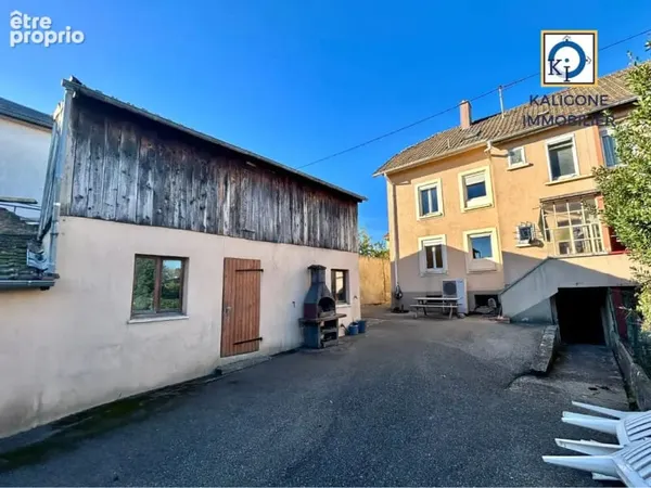 Maison mitoyenne 168 m2 sur 7,80 ares