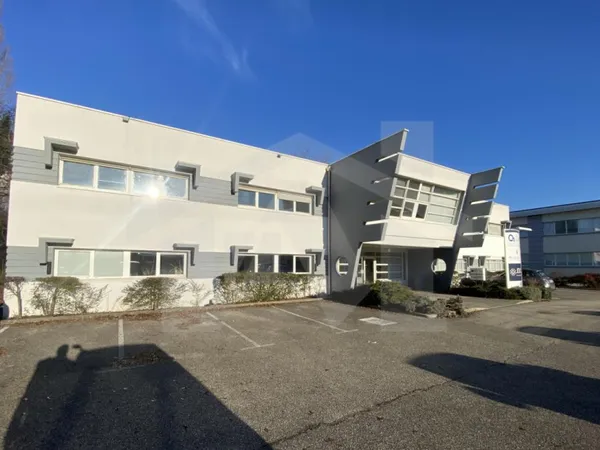 Bureaux 150 m²