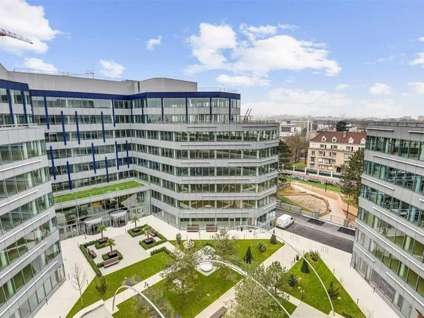 Bureau 34338 m²