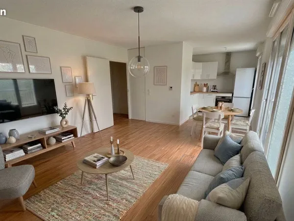 Buchelay — F2 50 m² lumineux, grande terrasse, parking, DPE C — libre
