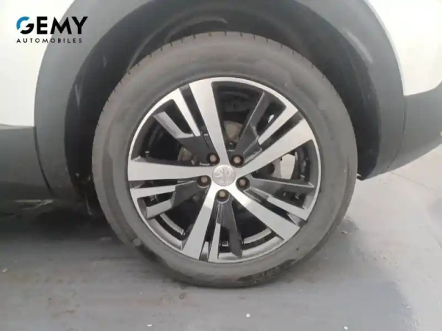 Peugeot 3008 1.2 puretech 130ch s&amp;s bvm6 — photo 11