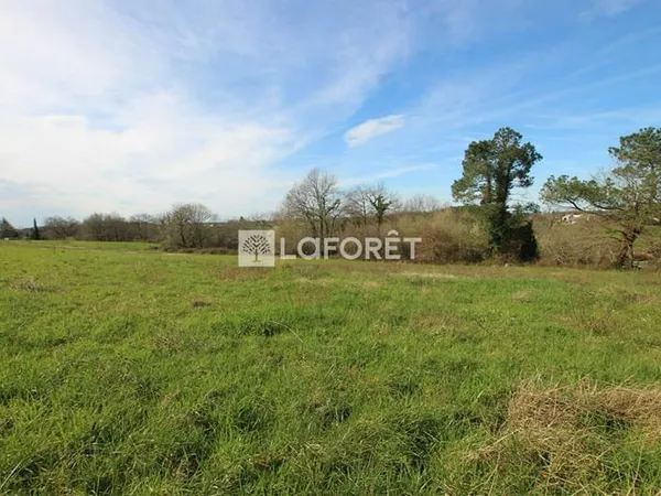 Terrain à bâtir Proche Orthez 1800 m²