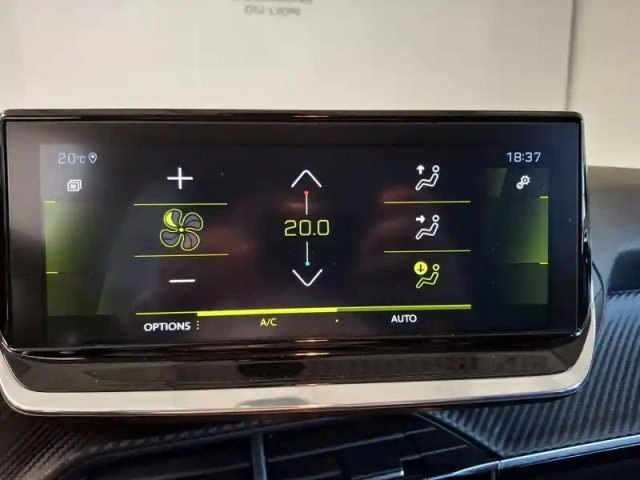 Peugeot 208 puretech 100 s&amp;s bvm6 — photo 17