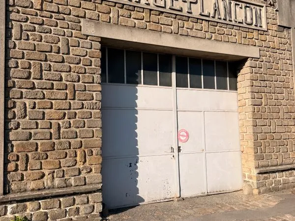 Local d’activité et entrepôt Location Tinchebray-Bocage  170m² 400€