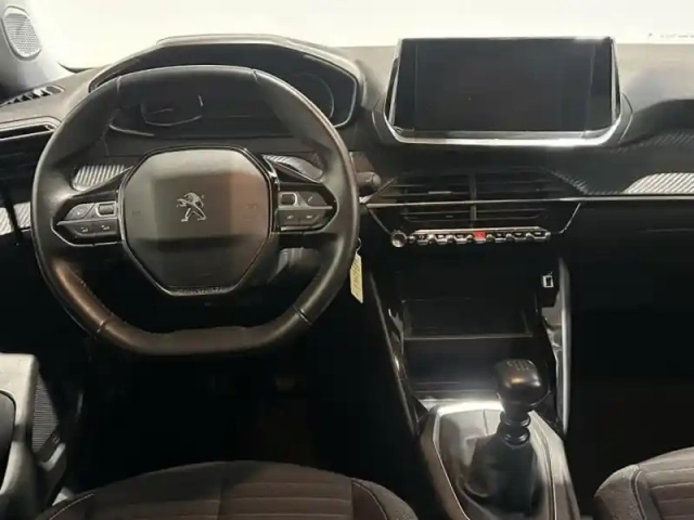 Peugeot 2008 1.2  100 style carplay / radar / régulateur — photo 8