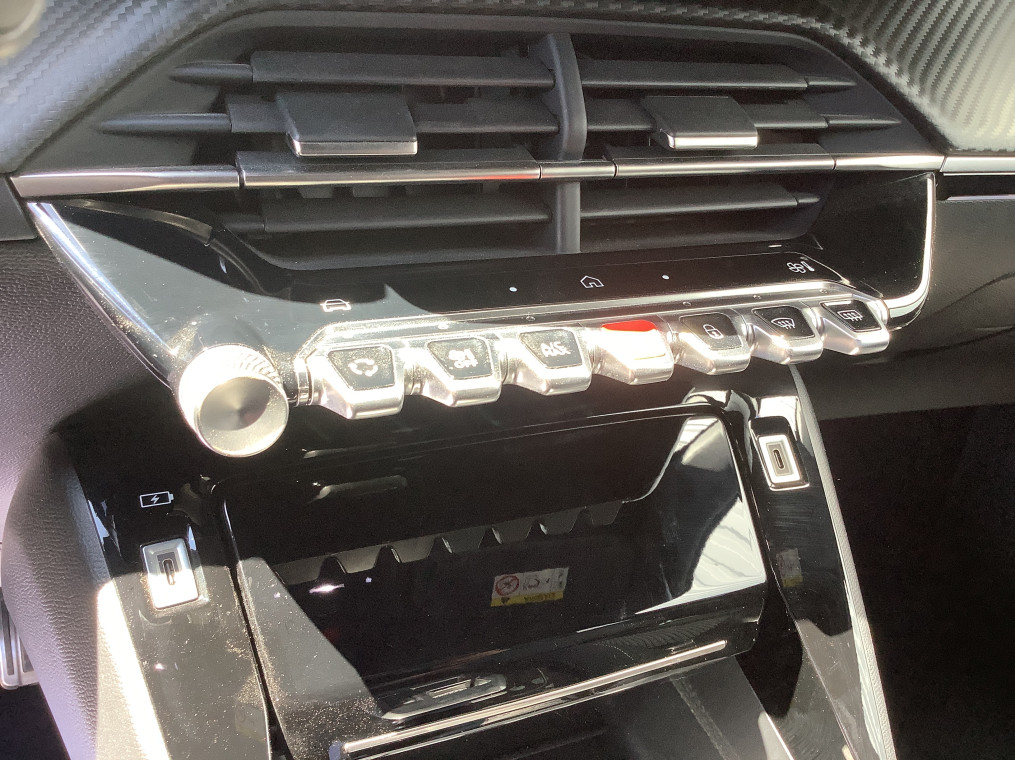 Peugeot 2008 — photo 16
