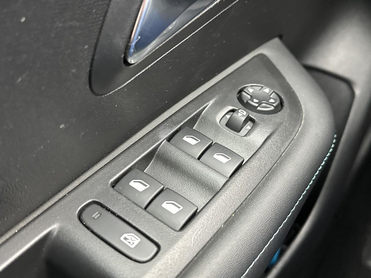 Peugeot 208 puretech 100 s&s bvm6 allure — photo 17