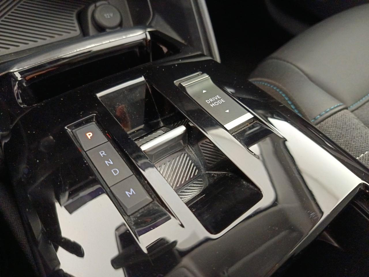 Citroën C4 puretech 130 s&s eat8 feel pack — photo 29