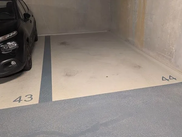 Place de parking à louer - Clamart