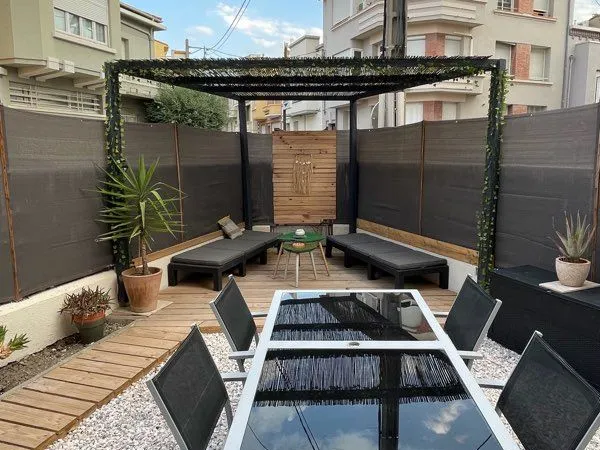 T3 Meublé Rénové 60 m² + Jardin privatif 50 m² & Cuisine d'été - Climatisation (DPE C)